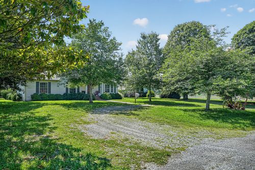 1600 Magness Rd, Mcminnville, TN, 37110-4494 | Card Image