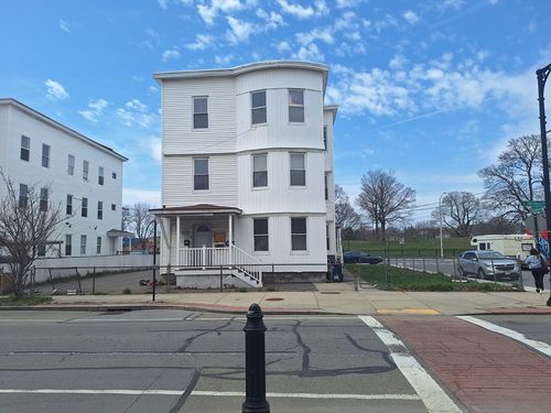 246 Millbury St, Worcester, MA, 01610-2867 | Card Image