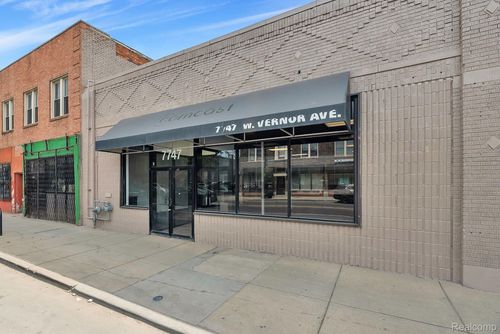 7747 W Vernor Hwy, Detroit, MI, 48209-1515 | Card Image