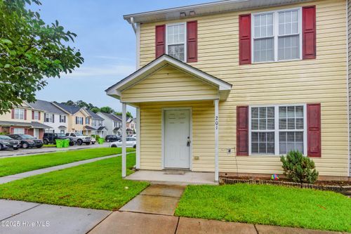 201 Blackhawk Trl, Havelock, NC, 28532-2925 | Card Image
