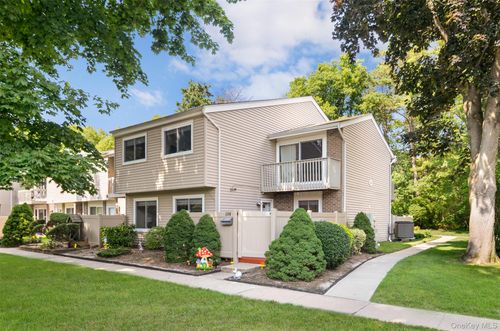b-236 Springmeadow Drive, Islip, NY, 11741 | Card Image