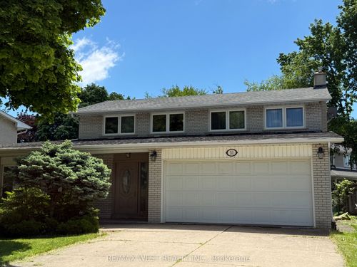 51 Winterton Drive, Etobicoke, ON, M9B3G8 | Card Image