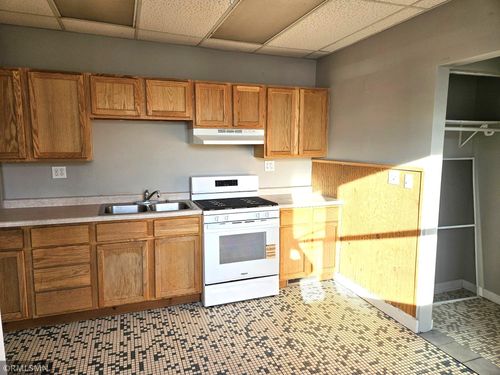 8-150 Main St S, Pine City, MN, 55063-1420 | Card Image