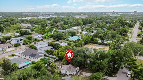 2442 Novus St, SARASOTA, FL, 34237-8102 | Card Image