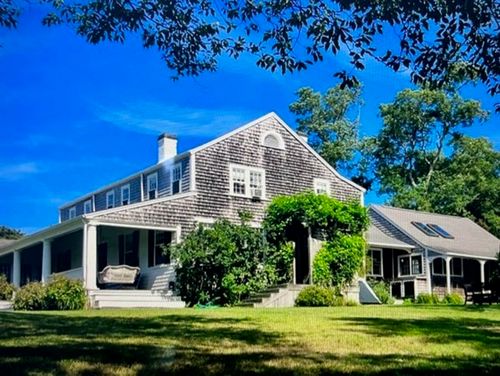 1-550 Chappaquonsett Rd, Vineyard Haven, MA, 02568-6231 | Card Image