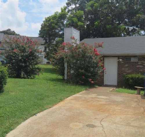 1755 Fox Chase Ct Se, Conyers, GA, 30013-6604 | Card Image