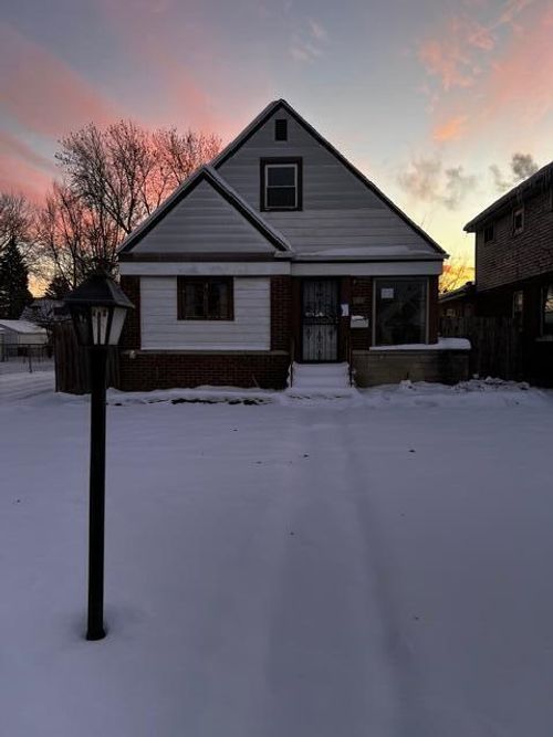 1593 Kenilworth Dr, Calumet City, IL, 60409-6317 | Card Image