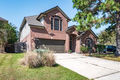 1619 Trail Forest Court Court, House other with 4 bedrooms, 2 bathrooms and null parking in Houston TX | Image 2