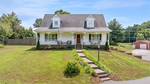 10885 Alvaton Rd, Alvaton, KY, 42122-8527 | Card Image