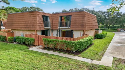 108 Heritage Way, West Palm Beach, FL, 33407 | Card Image