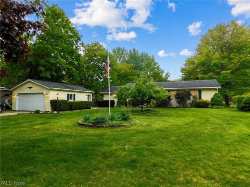 7386 Lake Rd, Madison, OH, 44057-1532 | Card Image