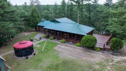 3861 State Highway 27, Black River Falls, WI, 54615-9561 | Card Image