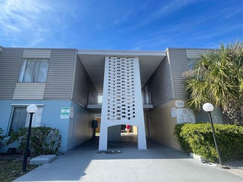 b214-1500 Crescent Cir, Lake Park, FL, 33403-2234 | Card Image