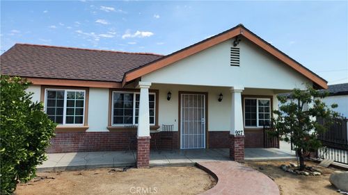 927 W 3rd St, Azusa, CA, 91702 | Card Image