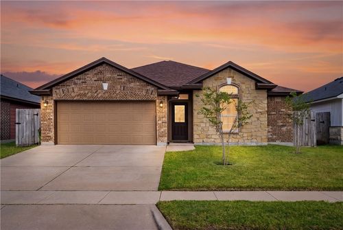 1029 Imperial St, Portland, TX, 78374-4224 | Card Image