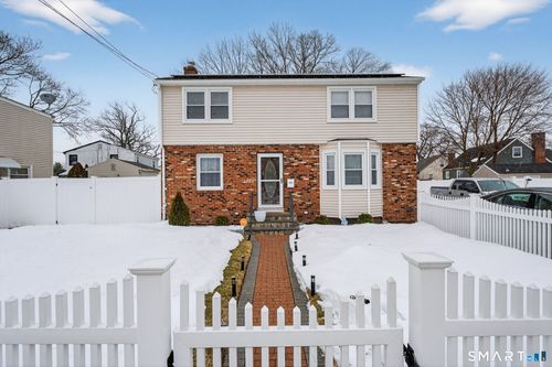 83 Deerfield Dr, Manchester, CT, 06040-3830 | Card Image