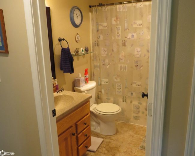 181 Center Point Dr, Home with 3 bedrooms, 2 bathrooms and 5 parking in Montezuma IA | Image 30