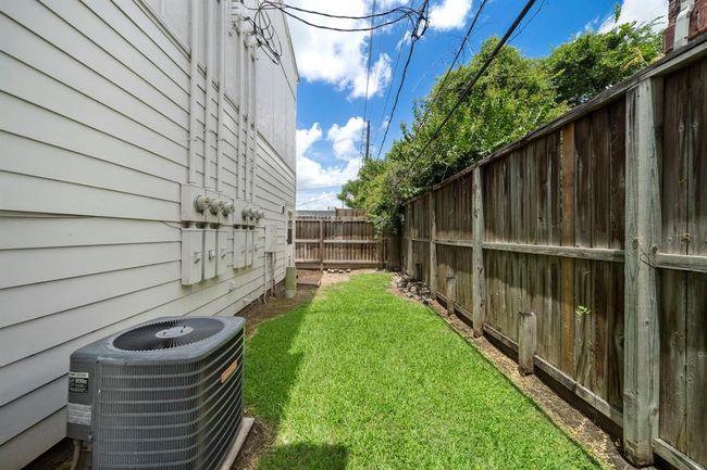 APT-7 - 5920 Fairdale Ln, Townhouse with 2 bedrooms, 3 bathrooms and null parking in Houston TX | Image 20
