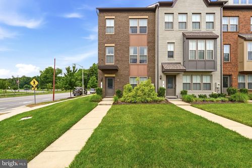 2 Capital Ct, UPPER MARLBORO, MD, 20774-1080 | Card Image