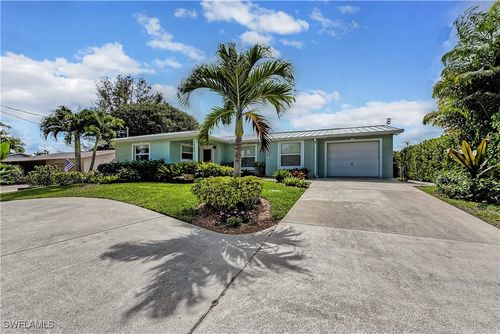 1540 Curlew Ave, NAPLES, FL, 34102-3405 | Card Image