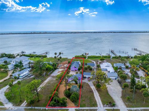 720 S Mccall Rd, Englewood, FL, 34223-3725 | Card Image