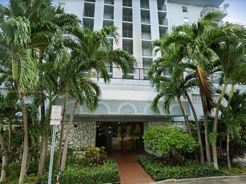 3m-899 West Ave, Miami Beach, FL, 33139-5534 | Card Image