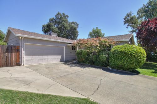3136 Terry Way, Carmichael, CA, 95608-3644 | Card Image