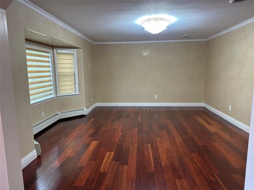 4 Curran Ct, Pomona, NY, 10970-2643 | Card Image