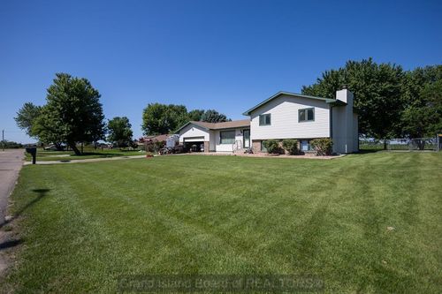 1904 Freedom Dr, Grand Island, NE, 68803-4817 | Card Image