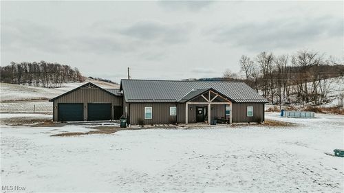 3114 Stucky Valley Rd Sw, Sugarcreek, OH, 44681-7851 | Card Image