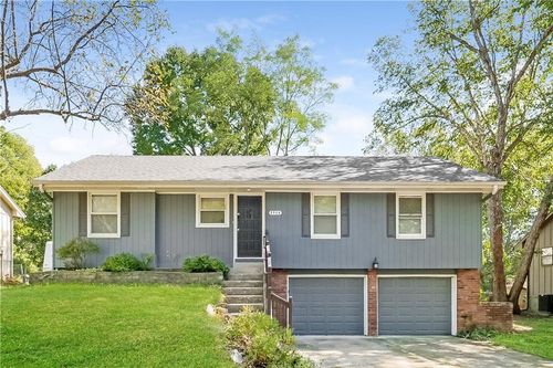 3702 Se Adams Drive, Blue Springs, MO, 64014 | Card Image