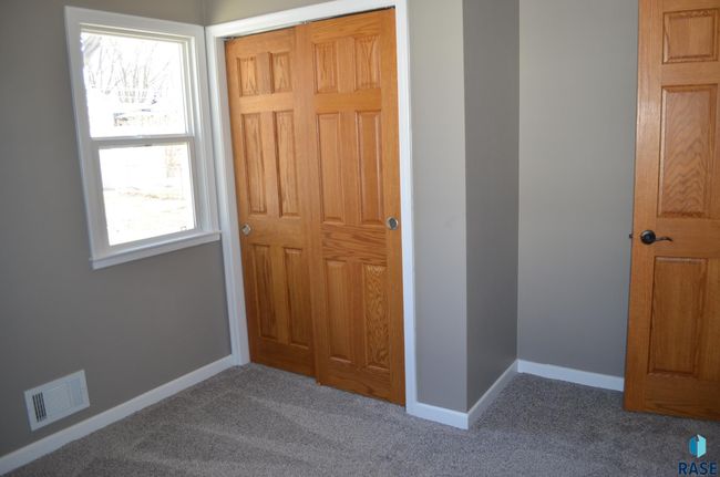 912 S Cloudas Ave, House other with 5 bedrooms, 2 bathrooms and null parking in Sioux Falls SD | Image 12