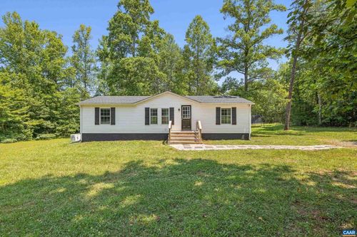 5998 Community House Rd, Columbia, VA, 23038-2622 | Card Image