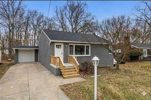 1960 Oak St, Salem, OH, 44460-3426 | Card Image