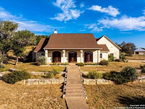 103 Cranbrook Ct, Ingram, TX, 78025-4400 | Card Image