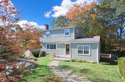 25 Roxbury Court, House other with 3 bedrooms, 1 bathrooms and null parking in East Lyme CT | Image 1