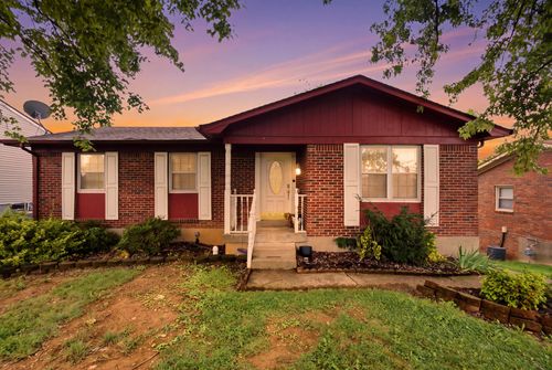 9906 Chapel Hill Road, Louisville, KY, 40229 | Card Image