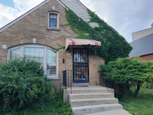 4419 N 28th St, Milwaukee, WI, 53209-6113 | Card Image
