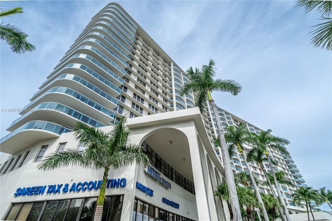 APT-721 - 3800 S Ocean Dr, Condo with 2 bedrooms, 2 bathrooms and null parking in Hollywood FL | Image 24