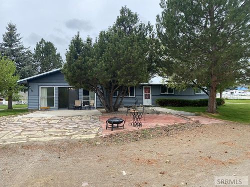 96 Valley View Ln, Challis, ID, 83226-4713 | Card Image
