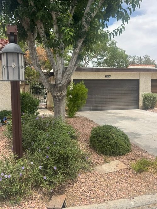 2674 San Martin Court, Las Vegas, NV, 89121 | Card Image
