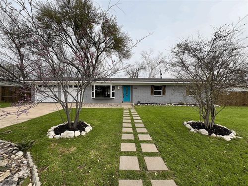 808 Salem Ln, Austin, TX, 78753-3938 | Card Image