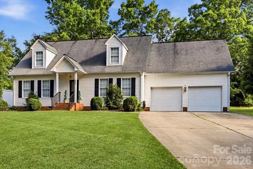 327 Sherry St, Rutherfordton, NC, 28139-2767 | Card Image