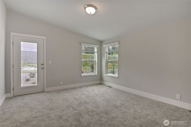 **Photos of another home but the same | Image 19