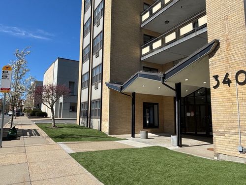 307-340 Main St, Melrose, MA, 02176-4662 | Card Image