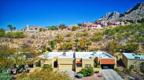 1223 E Camino Diestro, Oro Valley, AZ, 85704-7926 | Card Image