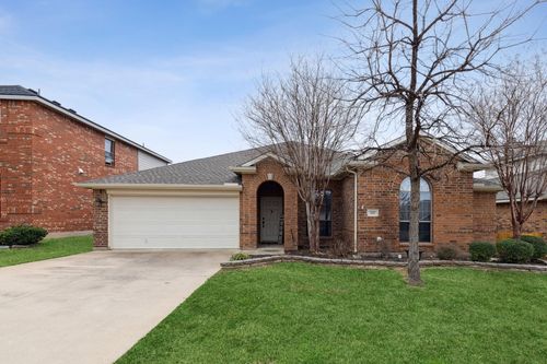 525 Braewick Dr, Fort Worth, TX, 76131-4261 | Card Image