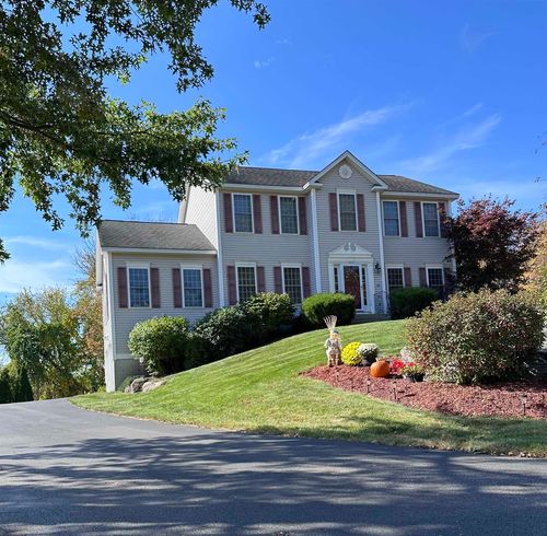 20 Summit Rd, Bedford, NH, 03110-5659 | Card Image