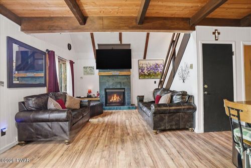 2511 Oak Cir, Lake Ariel, PA, 18436 | Card Image