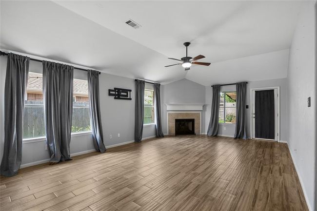 14925 Cypress Ridge Grove Ln, House other with 3 bedrooms, 2 bathrooms and 2 parking in Cypress TX | Image 14